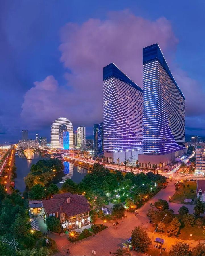 Orbi City Batumi Exterior photo
